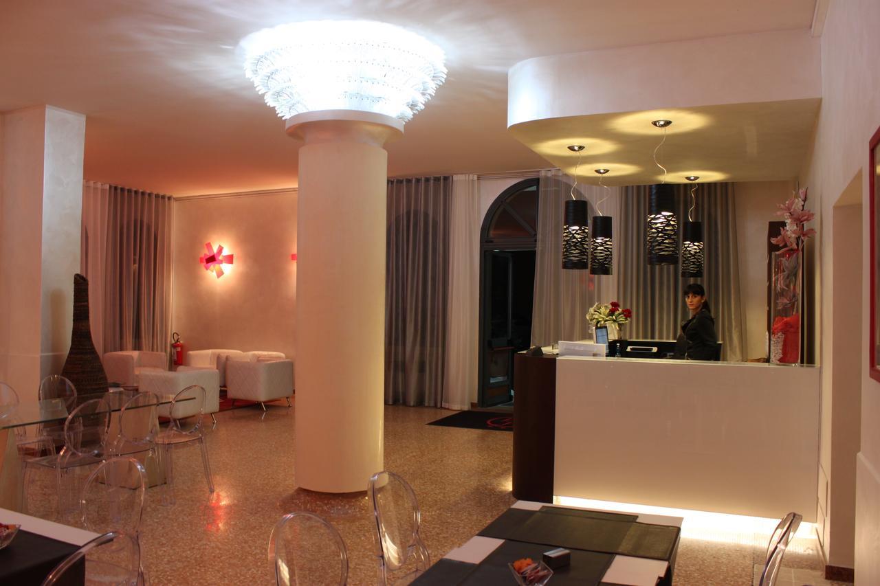 Momi'S Hotel Cavarzere Esterno foto